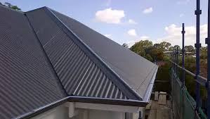 Best Roof Moss and Algae Removal  in Strawberry, CA